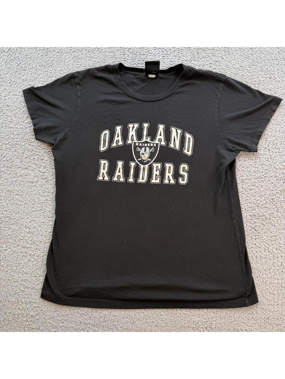 Oakland Raiders NFL Team Apparel Black Graphic T Shirt Womens XL Y2K Football
